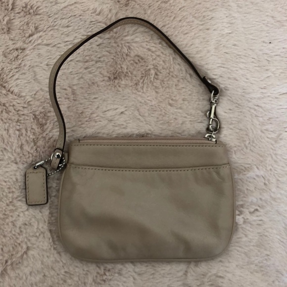 Coach Leather Zippered Wristlet Champagne - Picture 1 of 6